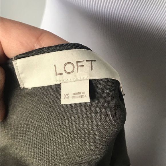 LOFT floral bouquet wrap dress - Picture 6 of 6